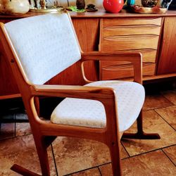 Benny Linden Rocking Chair 