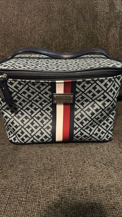 Tommy Hilfiger large make up bag