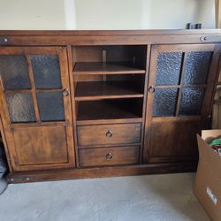 Hutch / TV Stand Make Offer I Need Out Of Garage