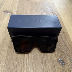 LV sunglasses 