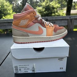 Air Jordan 1 Mid 