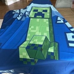Minecraft Creeper Wall Tapestry
