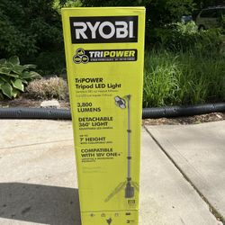 Ryobi tripod Light