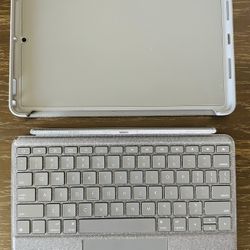Logitech COMBO TOUCH Detachable keyboard case with trackpad for iPad Air 3rd gen and iPad Pro 10.5"