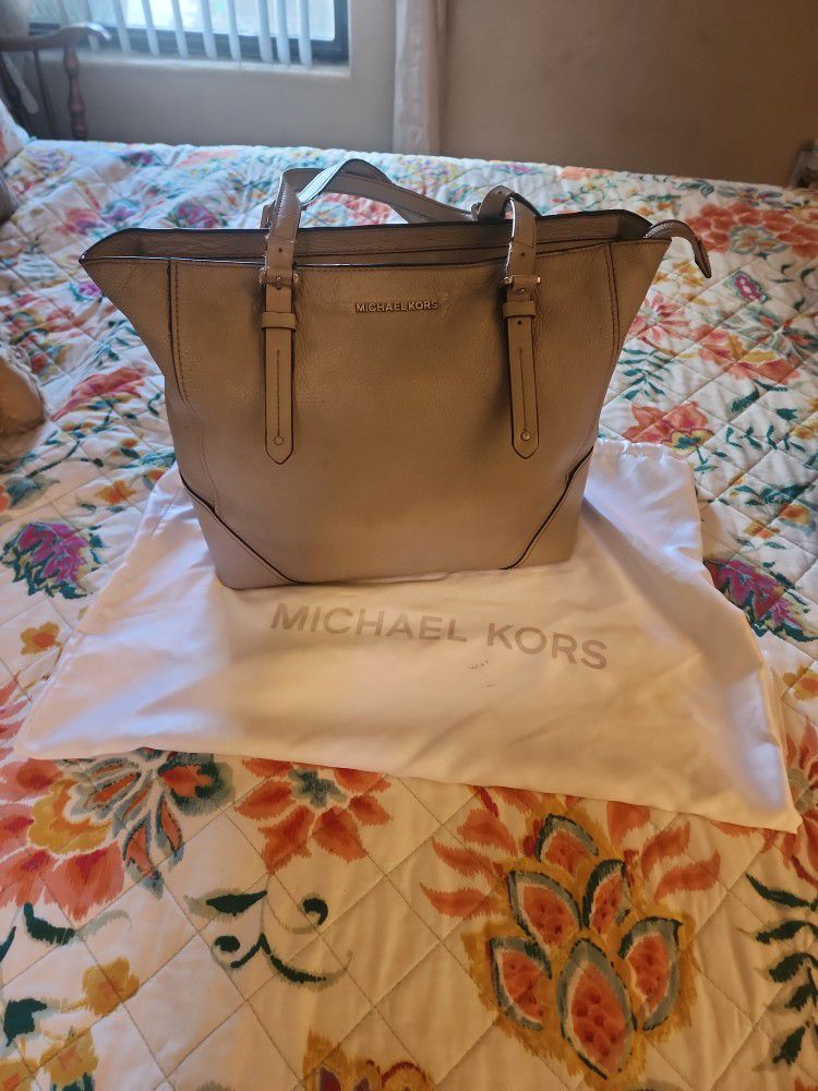 Grey Michael Kors Handbag 