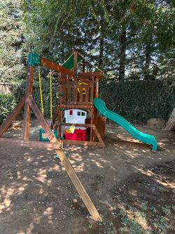 Kid’s Playground/Swing Set