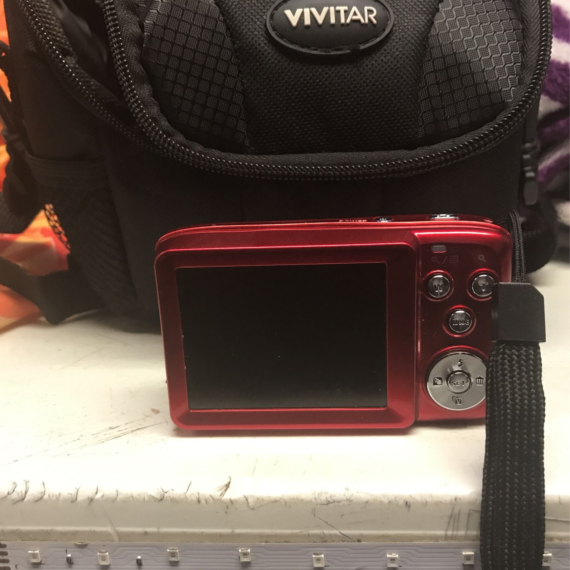 VIVTAR Vivi Camera