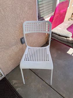 Chair $10