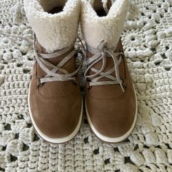 UGG Plush Bracken Lace boot Sock lining