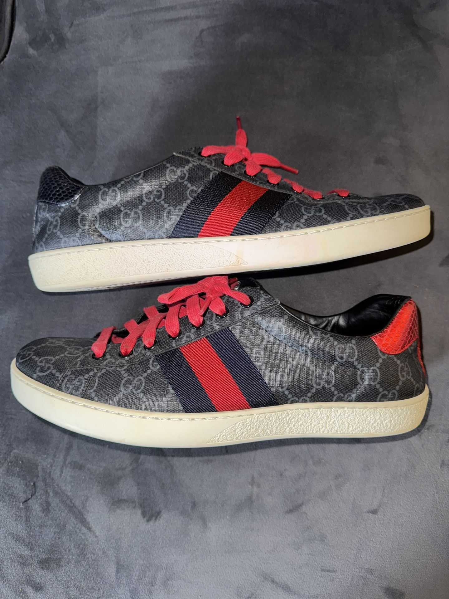 Gucci Ace ‘GG Supreme Navy’ Size Men’s 10 UK Size 11 US