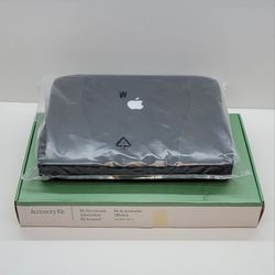 Late 90s Mac Powerbook G3 LIKE NEW!