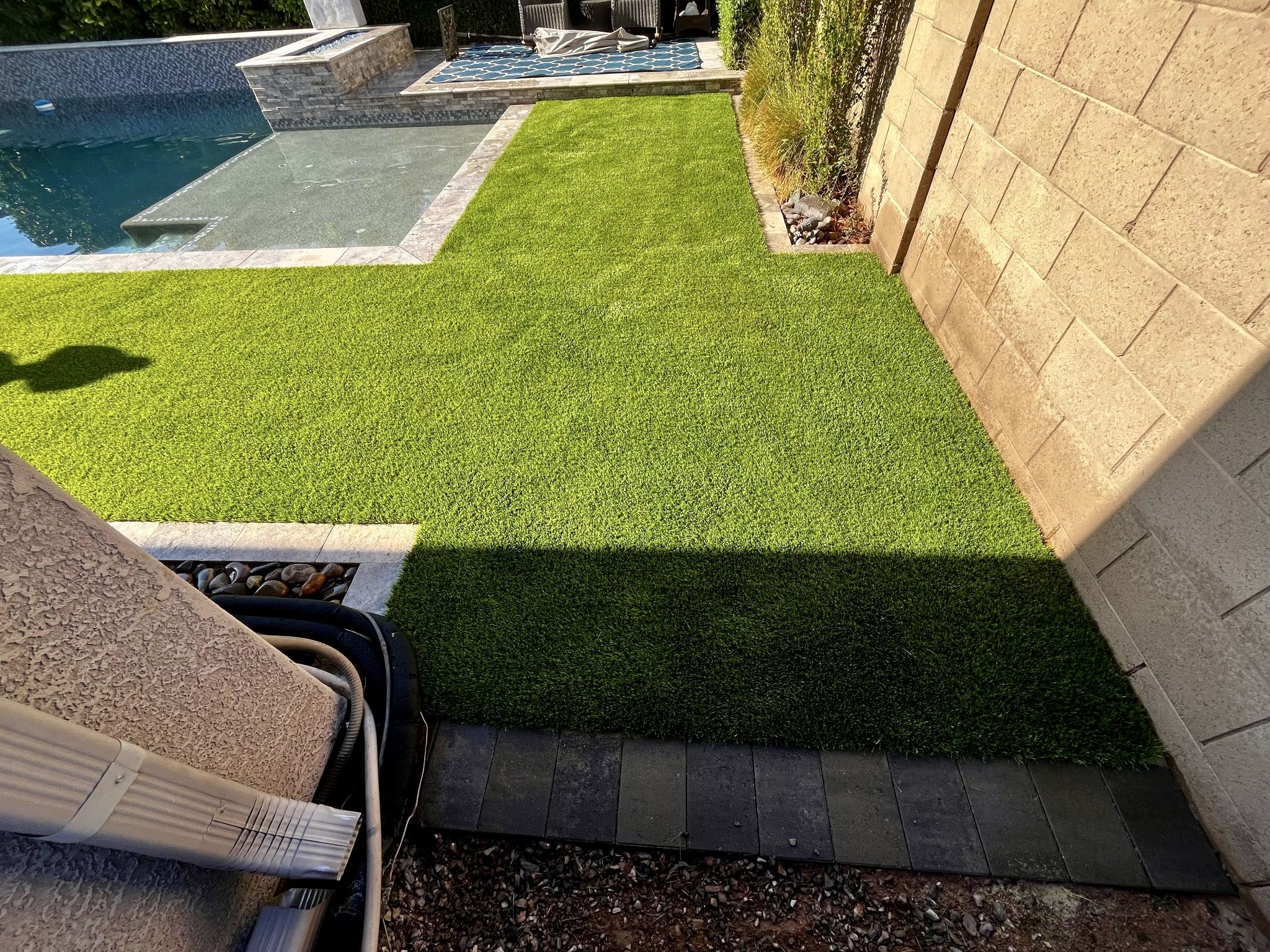 Turf, Pavers, Fire-pits, Putting Greens, BBQs, Wall, Travertine, Full Remodels