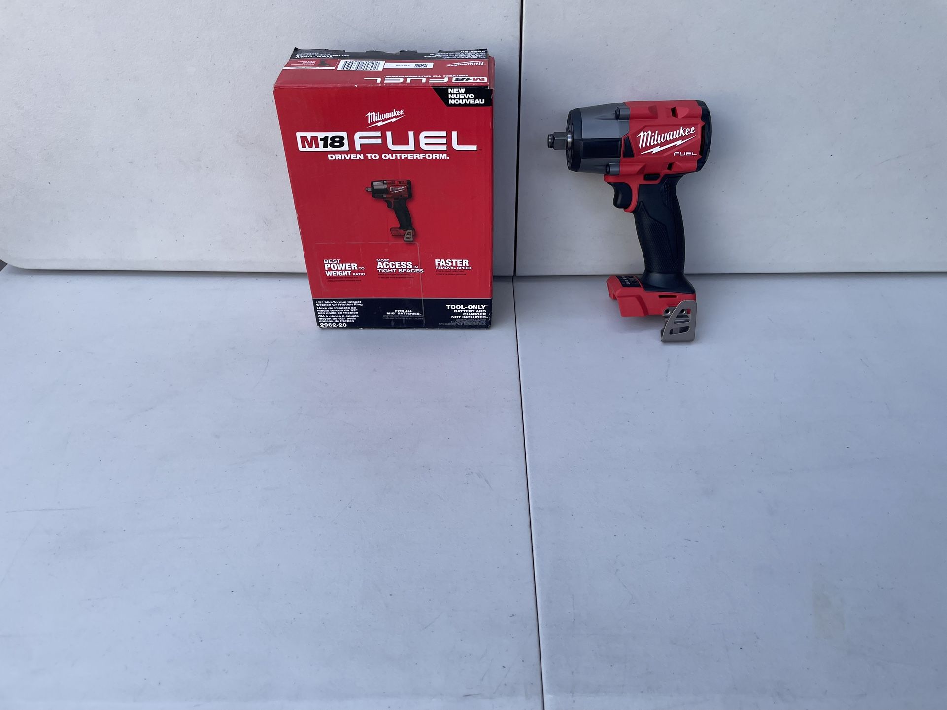 Milwaukee 1/2” Mid Torque Impact Wrench W/Friction Ring Model 2962