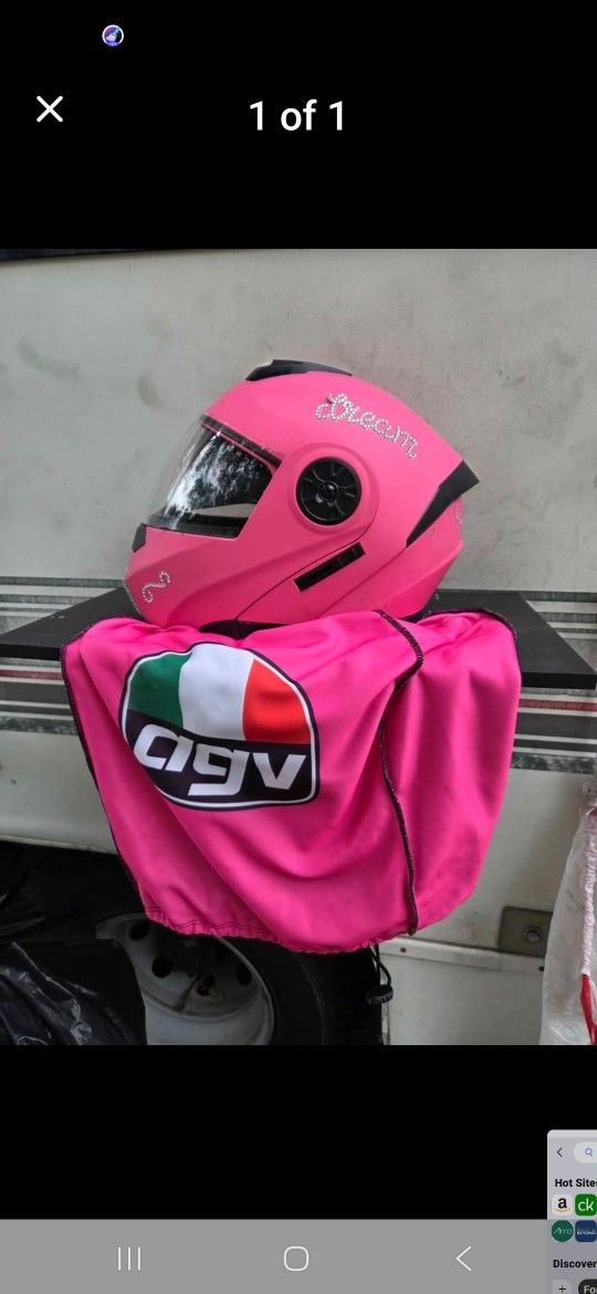 Pink Riding Helmet, Near New, Atv, Motorcycle, E bike, Scooter,