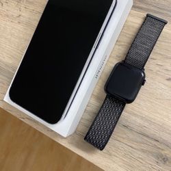 IPhone 14 pro max 256GB Silver + Apple Watch SE GPS 44mm Nike
