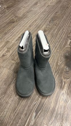 UGG BOOTS-open box
