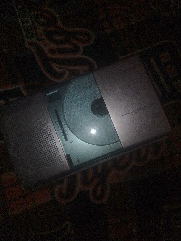 Emerson Pd5098 CD Player