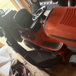 Ariens 22HP 46” Riding Lawn Mower w/ Bagging System 