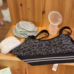 Mom Cozy nursing bra with accessories