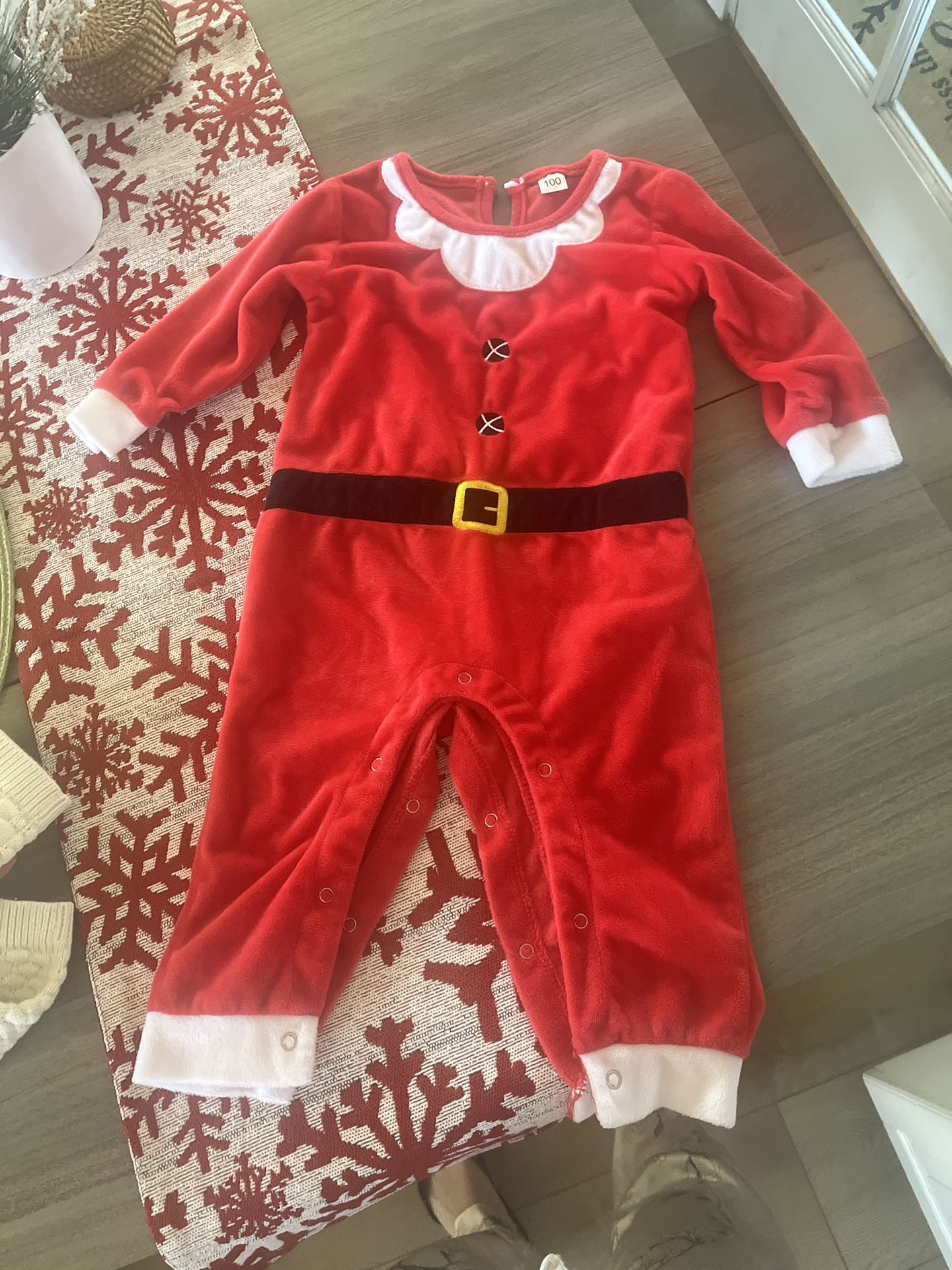 Baby’s Outfit And Blanket