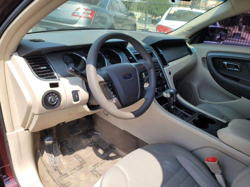 2011 Ford Taurus