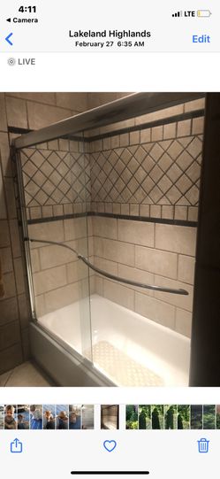 Glass shower doors