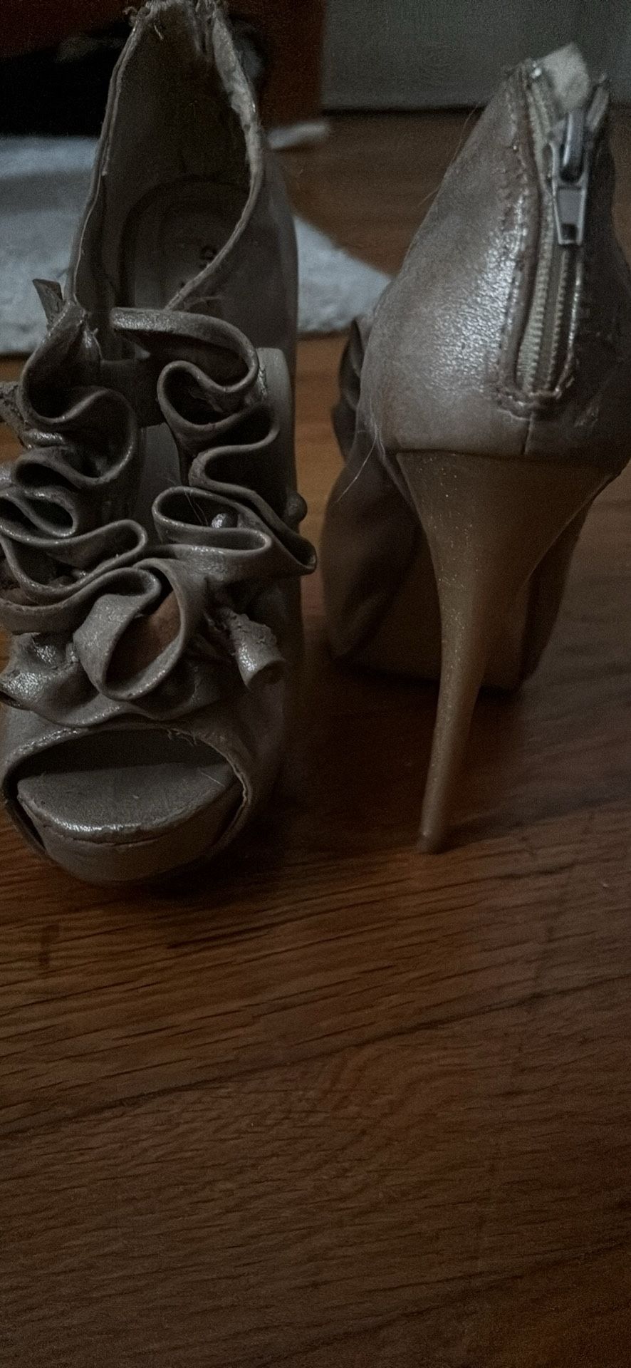 Women’s Shoes Sz 6