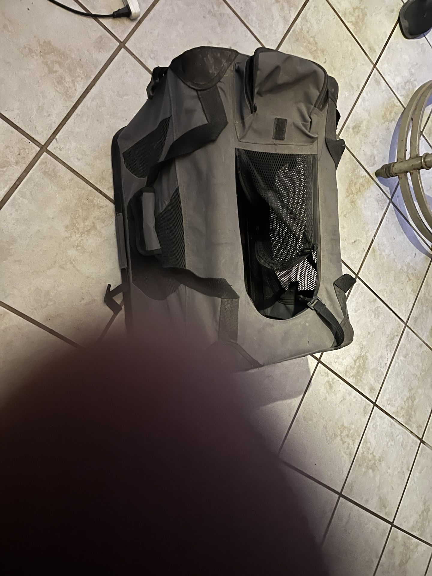 Free Pet carrier. Pick Up Only