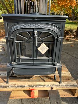 Vermont Castings Intrepid wood stove