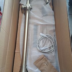 Moen Floor Mounted Tub Filler