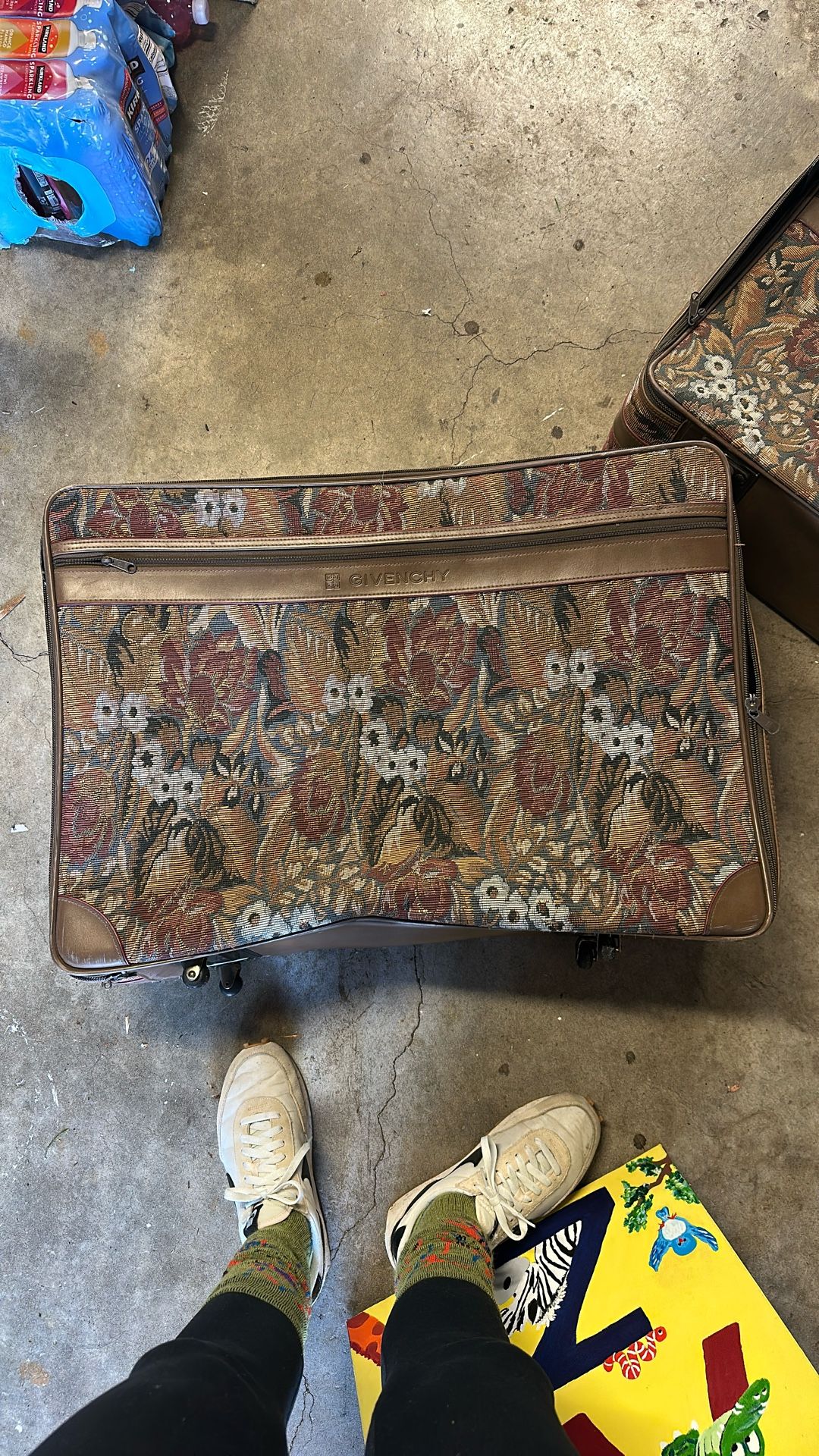 GIVENCHY | Vintage Large Rolling Carpet Luggage Floral Feather Foliage Tapestrs 