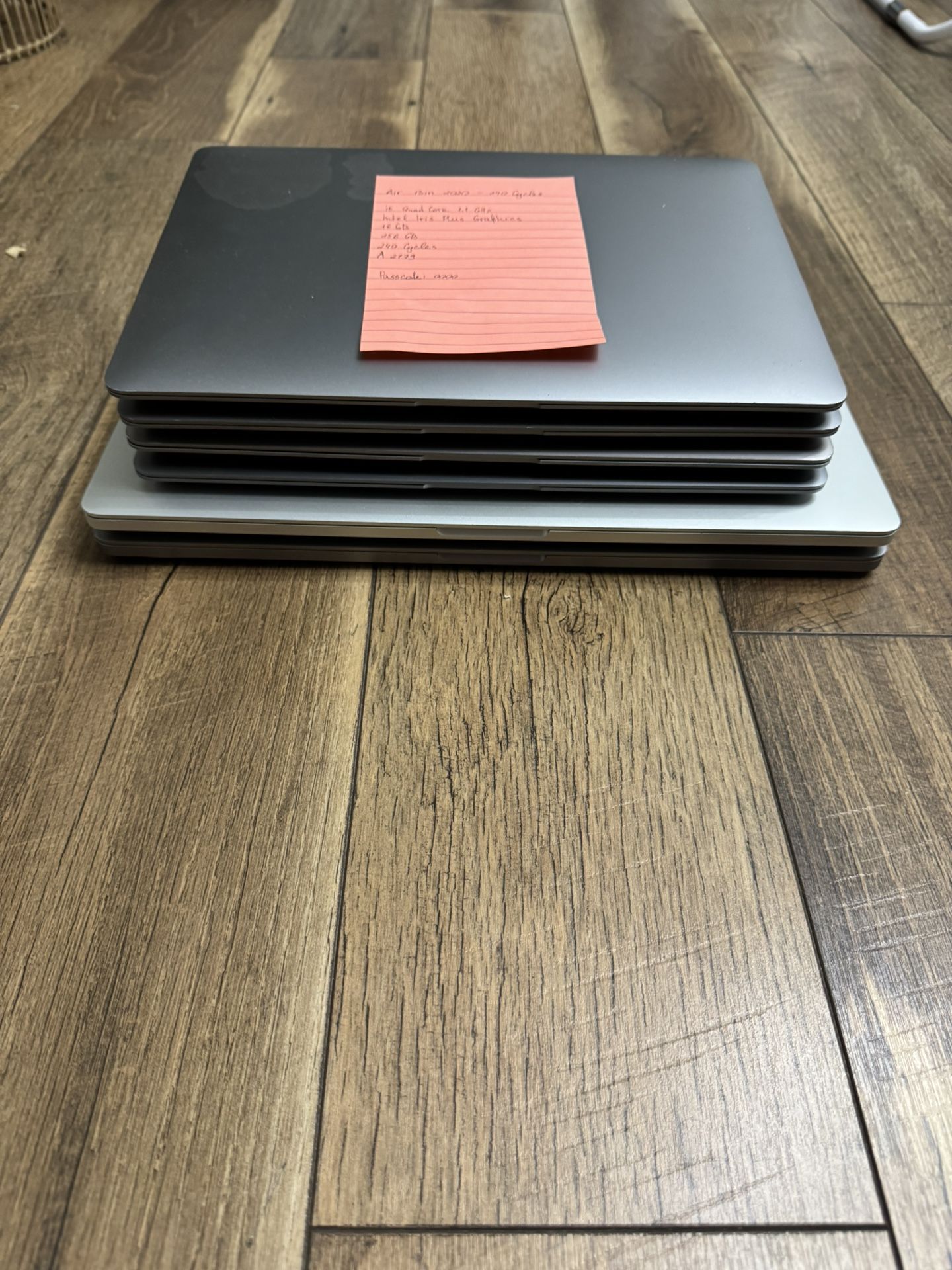 MacBook Airs and Pro 2019-2020 Reselling Opportunity