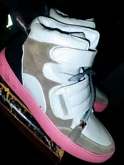 Kanye West Louis Vuitton High-Top Sneakers Gray Pink Sole