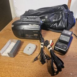 Quasar VM-L459 Palmsight Palmcorder 150x Digital Zoom BUNDLE Tested WORKING