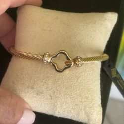 Gold Tone Open Clover Cable Bracelet Alhambra