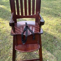High Chair - Beautiful Gently Used