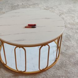 Round Coffee Table 