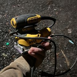 Dewalt Palm Sander