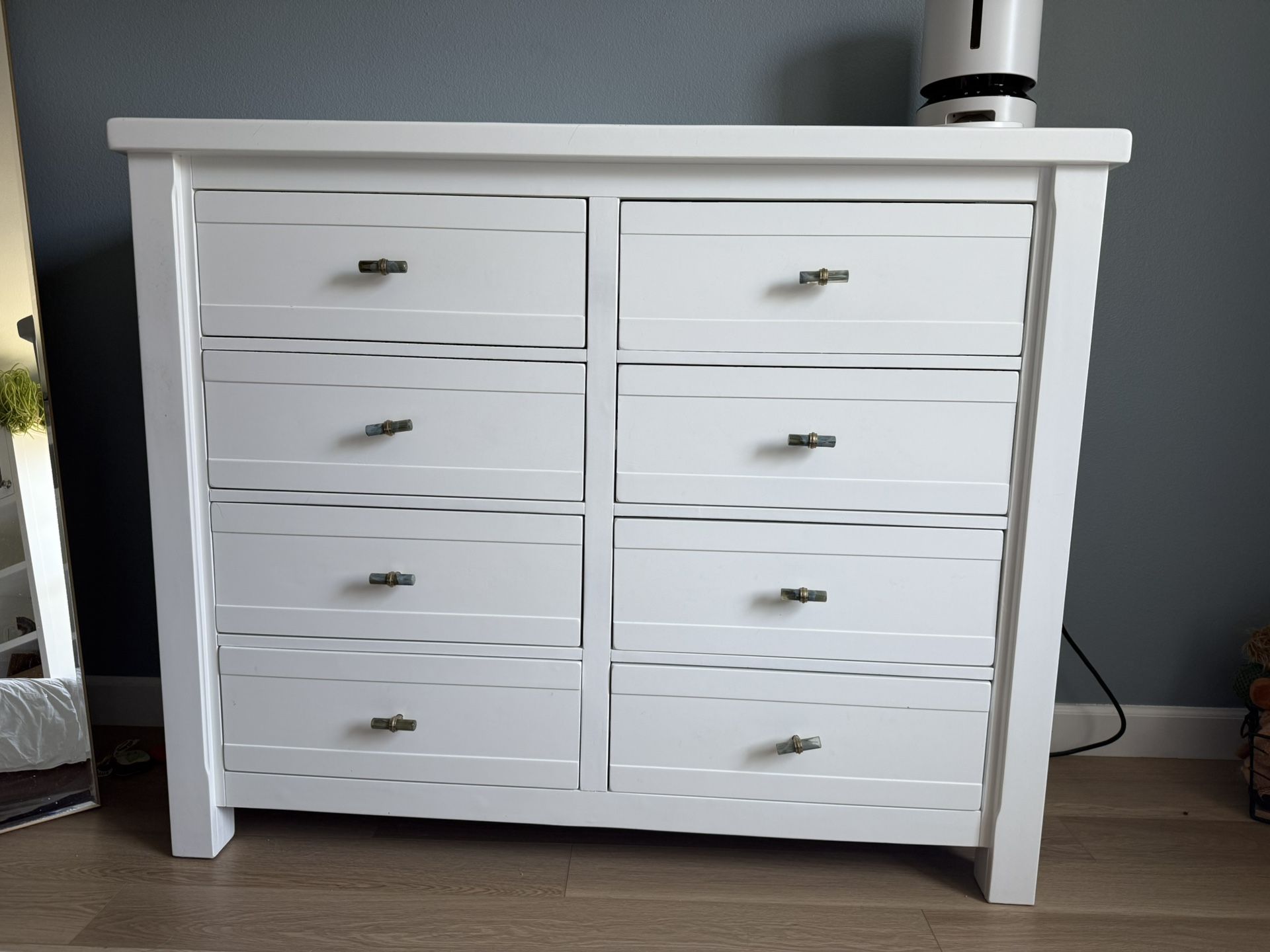 Solid Wood 8 Drawer Dresser