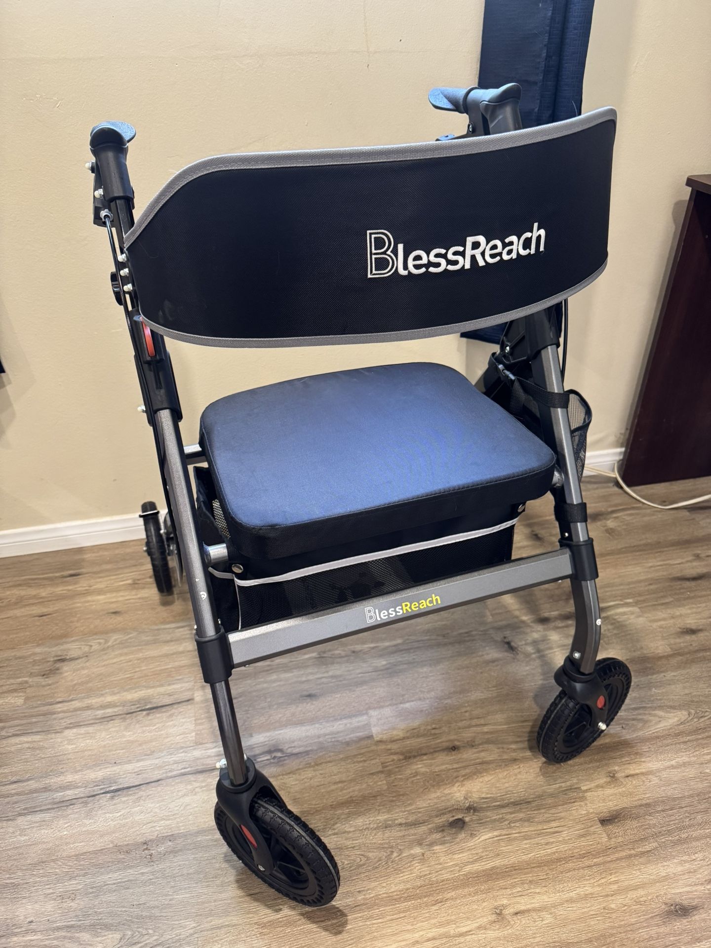 Heavy Duty Foldable Rollator Walker