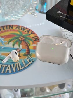 Apple AirPods Pro 2 with wireless Charging Case
