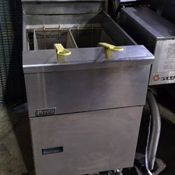 PITCO 75LB NATURAL GAS DEEP FRYER