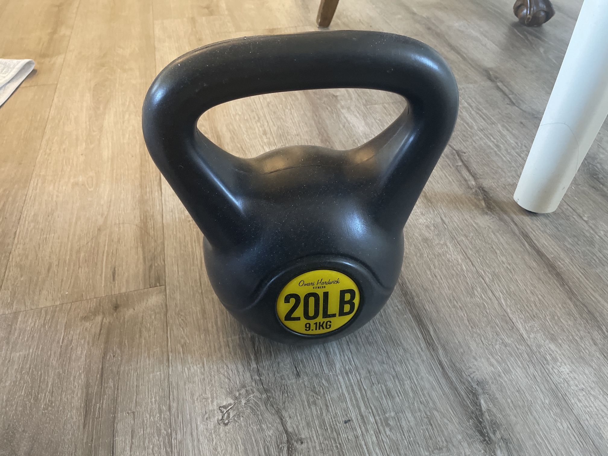 20 LB (9.1 KG) Kettlebell - Home Gym Fitness!