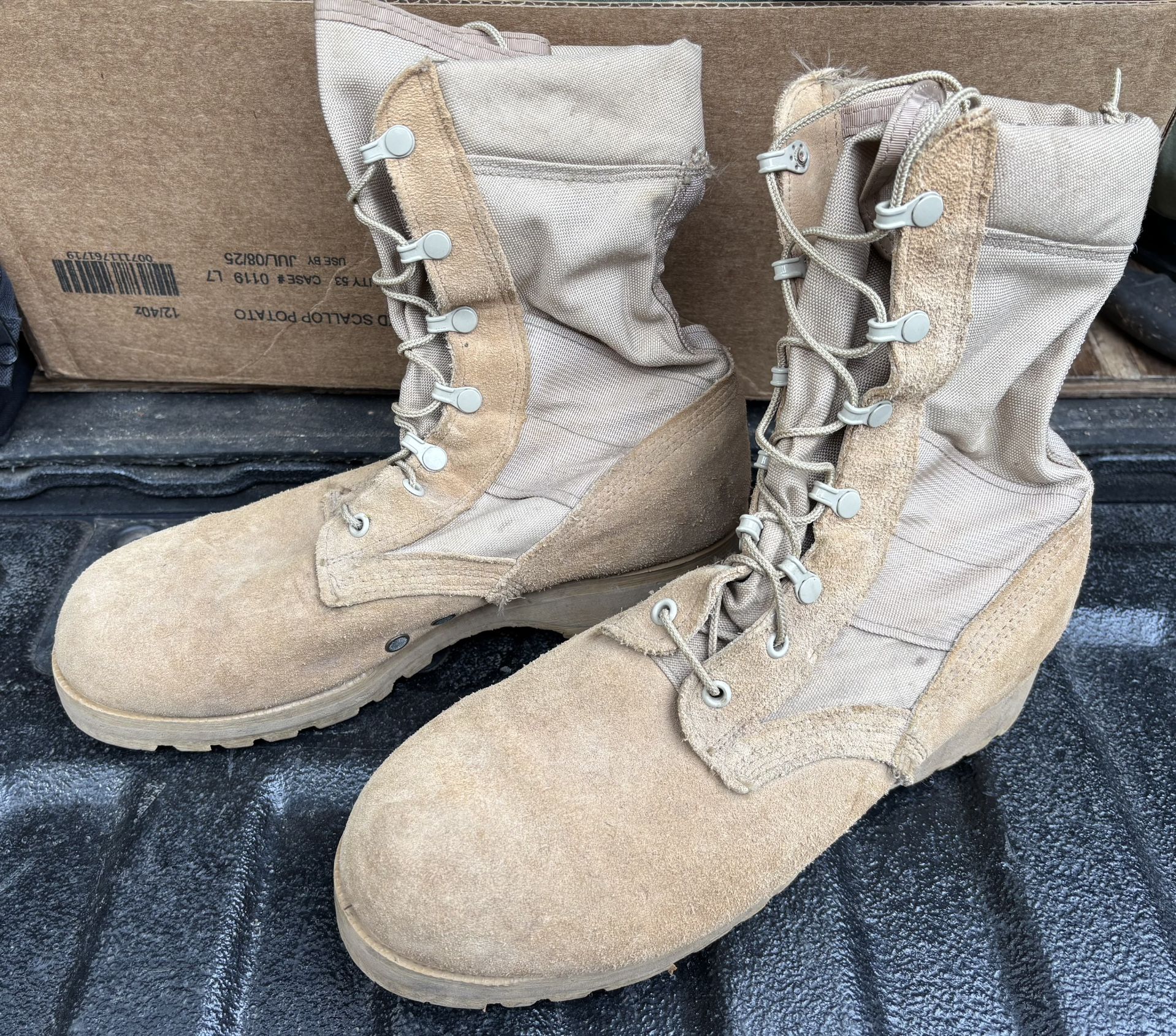 Military Surplus Desert Combat Boots, 8.5 XW