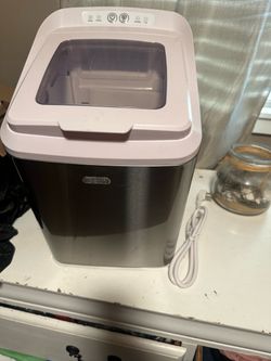 Demi Countertop Ice Maker Machine