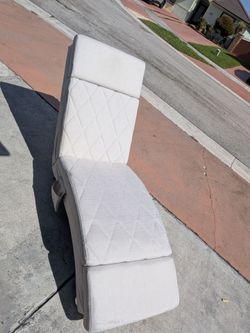 Lounge chair