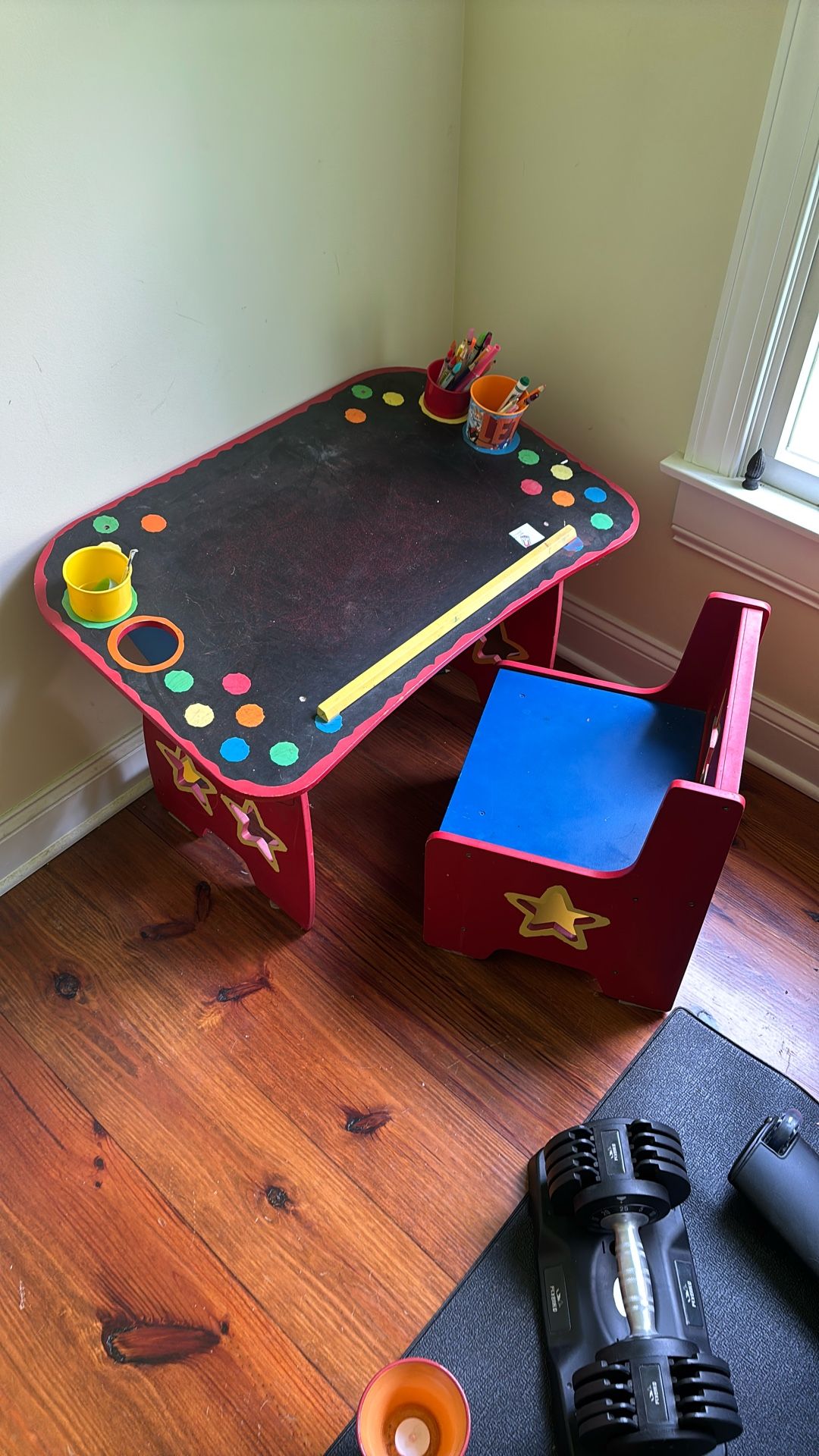 Kid’s Art Desk & Chair