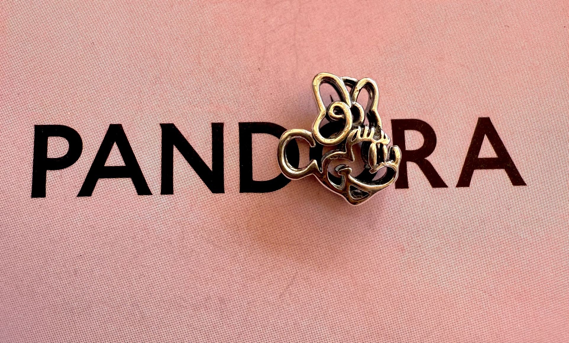 Pandora Disney Minnie Mouse Charm 