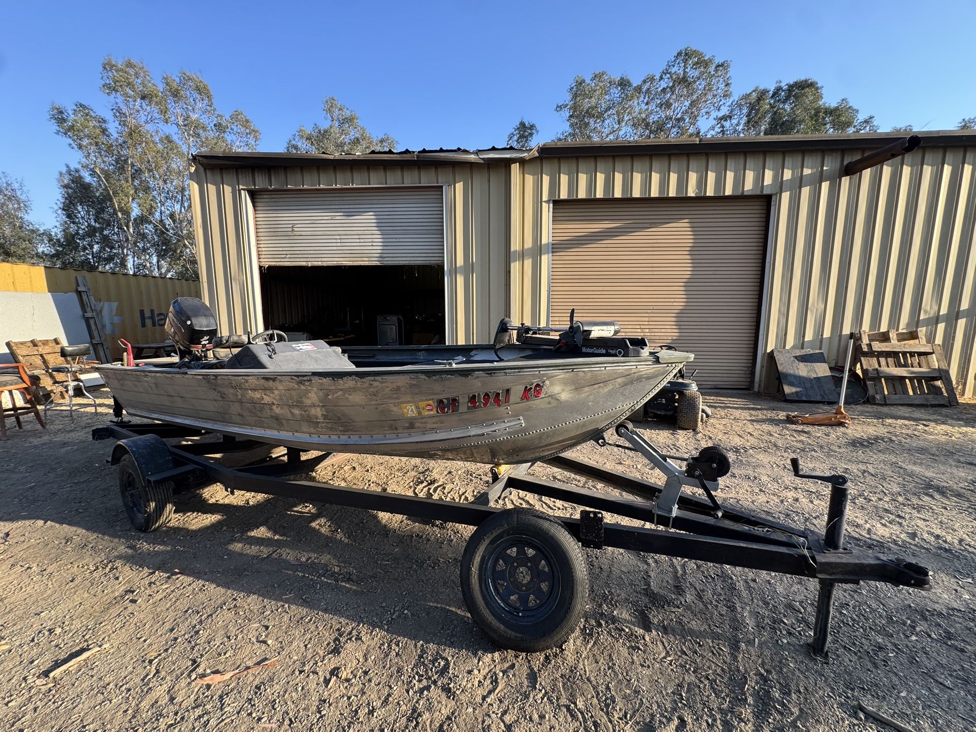 Bass Tracker Bass Boat
