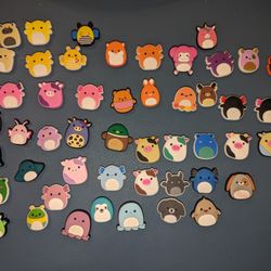 Selling Croc Charms Buy 4 Get 1 Free 